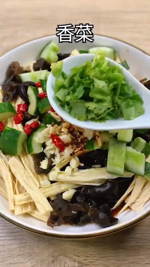如何制作好吃的凉拌腐竹