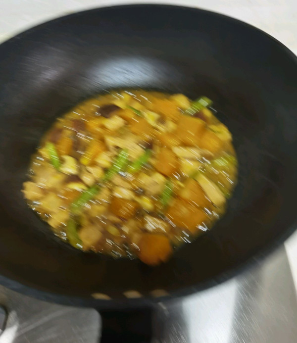 南瓜鸡肉藜麦饭