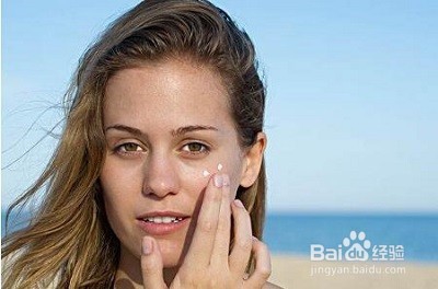 暗黄皮肤如何美白 自然兰助你变身白富美