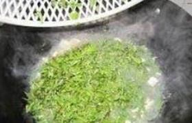 美食汤羹--芹菜豆腐羹