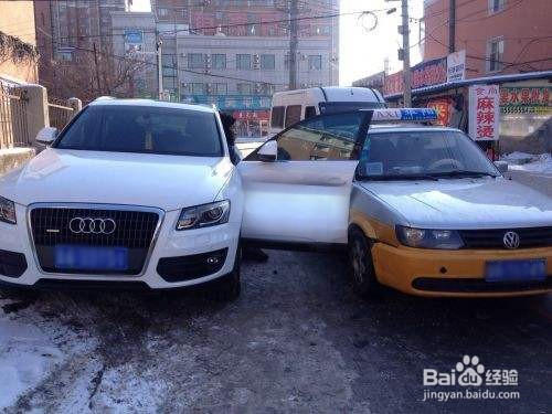 新手开车注意事项,五招学会开车门避免事故!