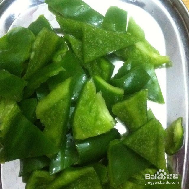 新手易做的鸡肉青椒粉皮