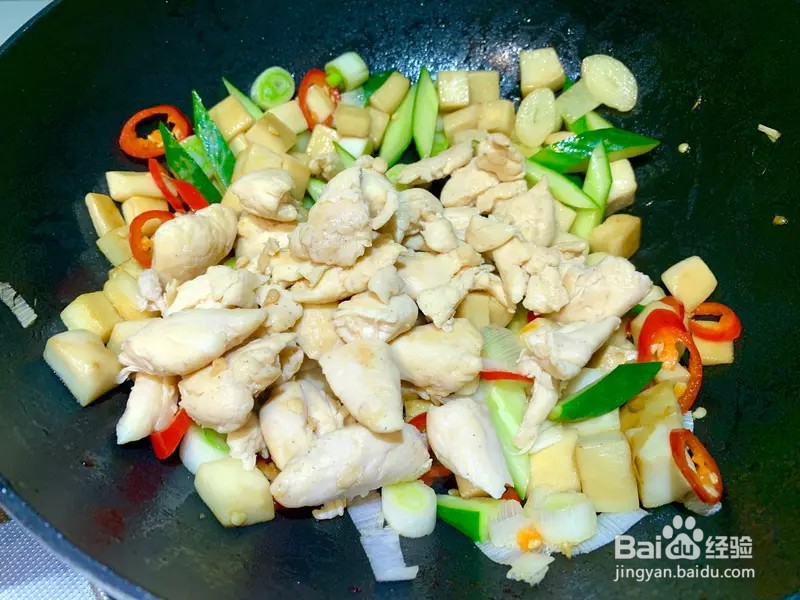 怎样做出家常菜系列之杏鲍菇炒鸡柳