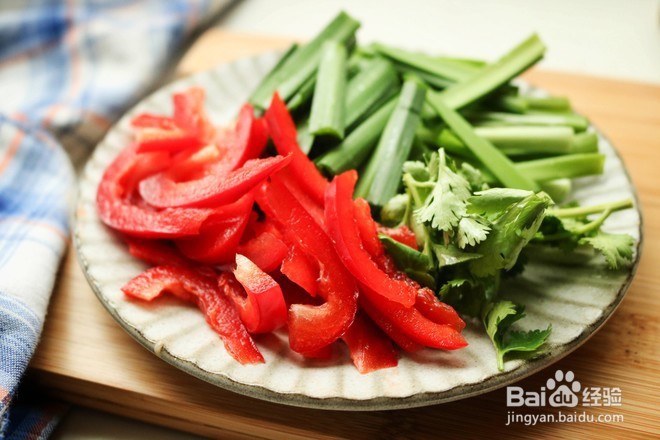 肉丝焖面怎么做