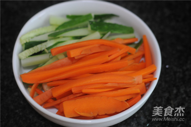 胡萝卜炒黄瓜条