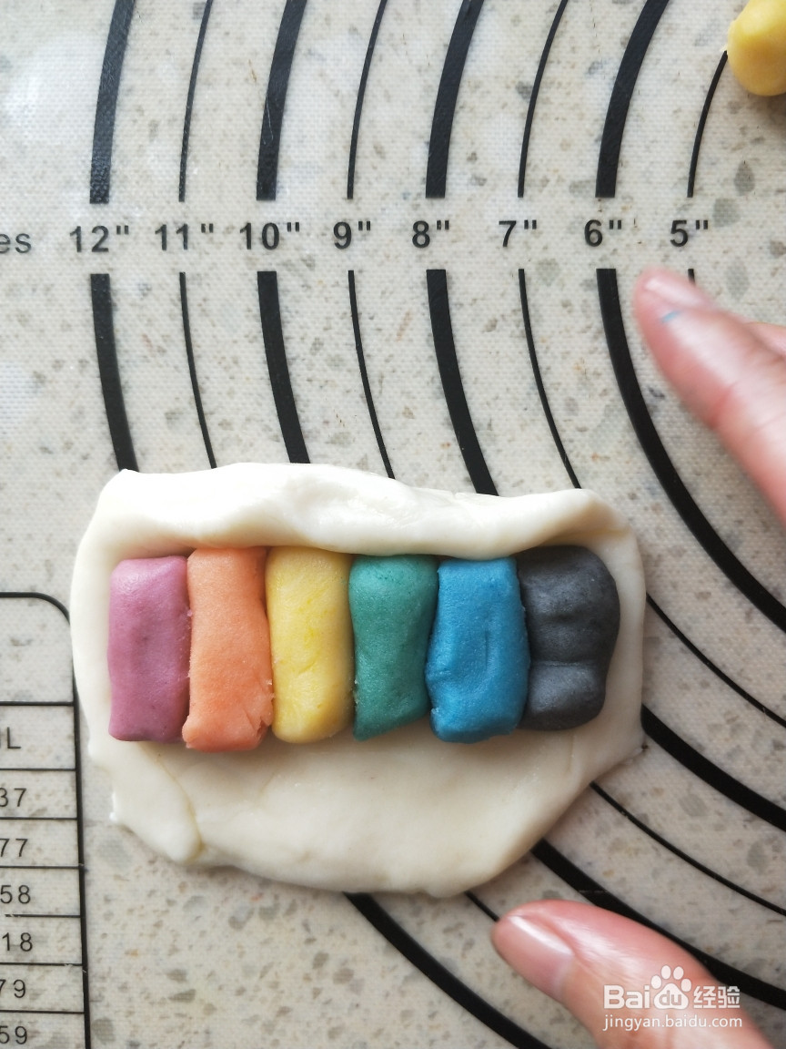 彩虹蛋黄酥的做法