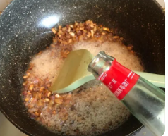 如何做糖醋荷包蛋‬