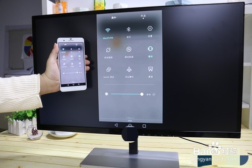 如何将手机视频投放到电视上?