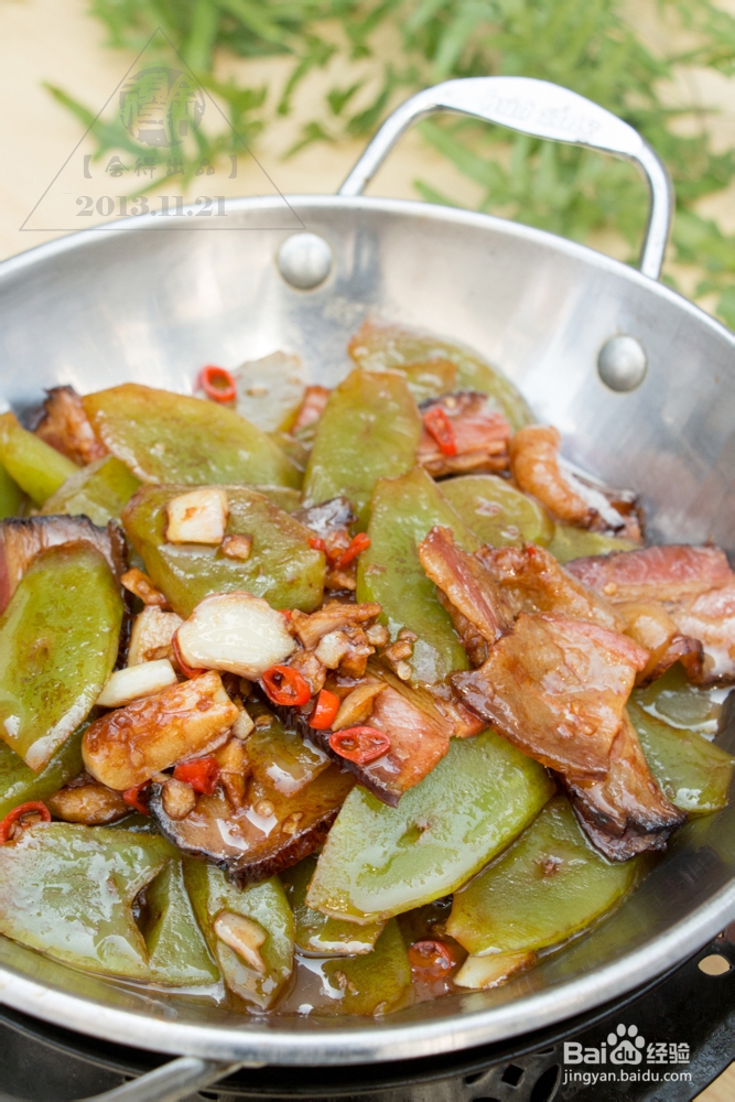 《干锅腊肉莴笋》