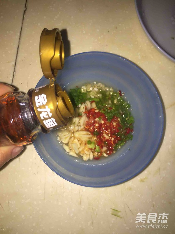 凉拌芦笋的做法