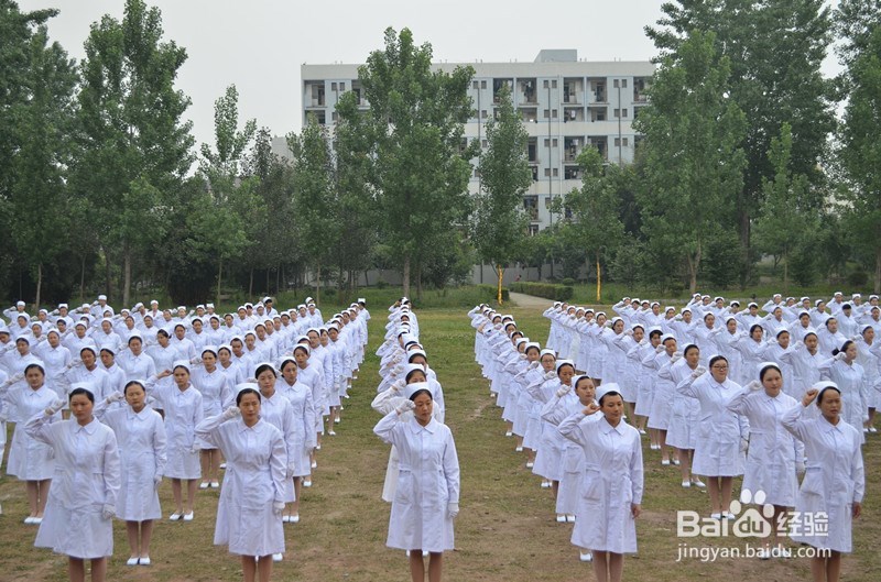 如何举办5.12护士节暨授帽仪式活动