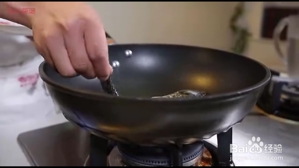鲫鱼豆腐汤。