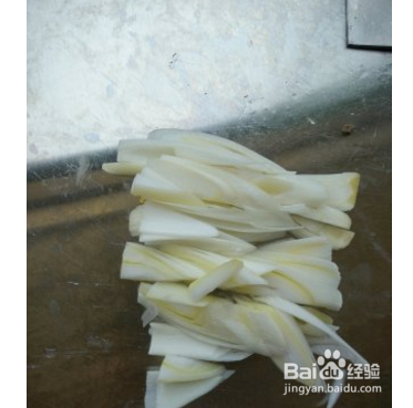 怎么做爽口的菠菜拌猪肝