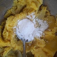 制作好吃又好看的芝士地瓜丸