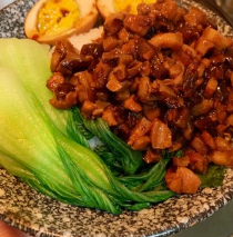 如何做出老少都爱的卤肉饭