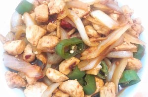 洋葱炒鸡胸肉的做法