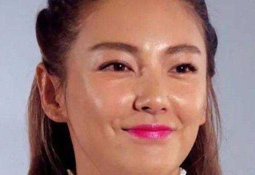 油性皮肤不能用柔肤水吗 为什么