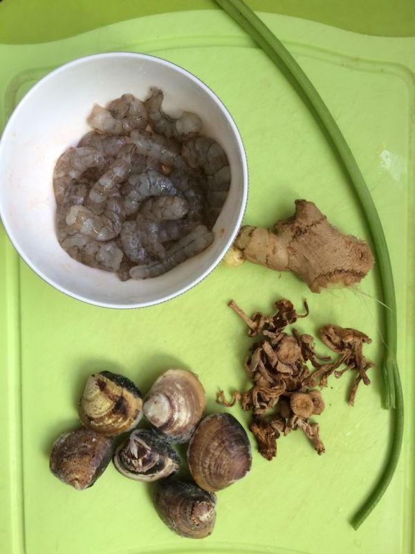 文蛤虾仁海鲜粥