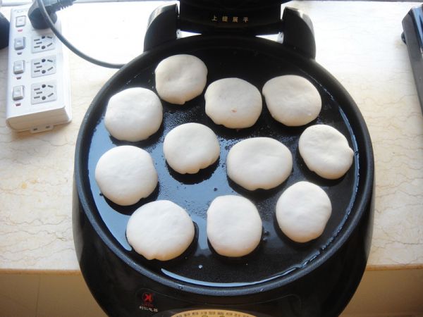 榨菜笋丁鲜肉饼