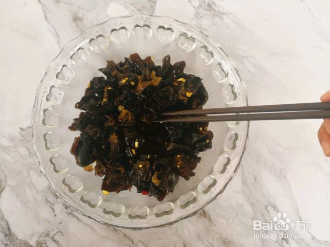 凉拌木耳的制作方法