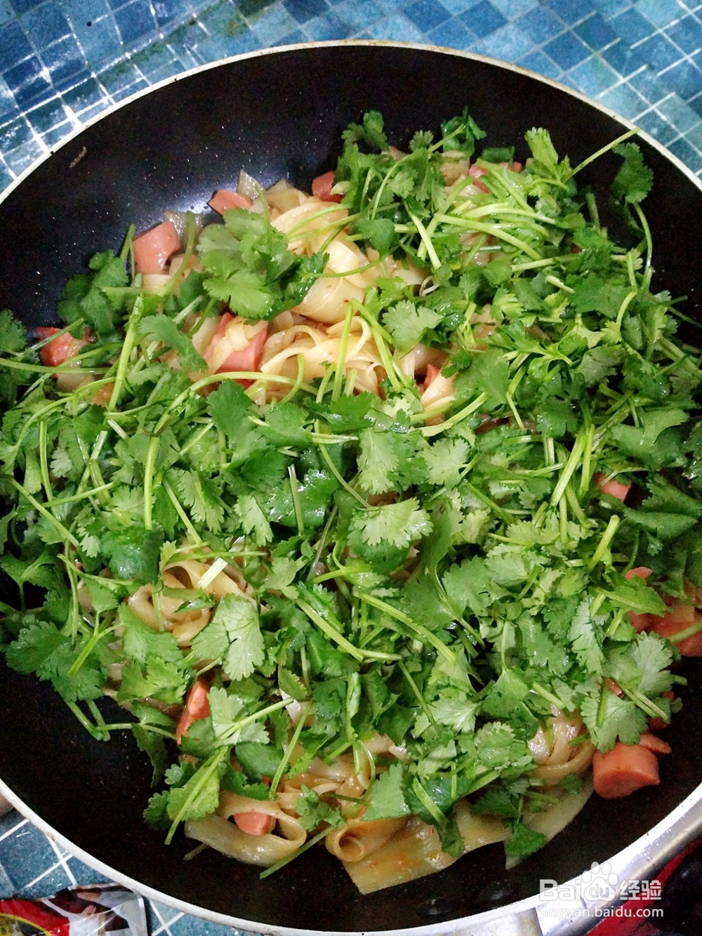 香菜火腿炒冷面