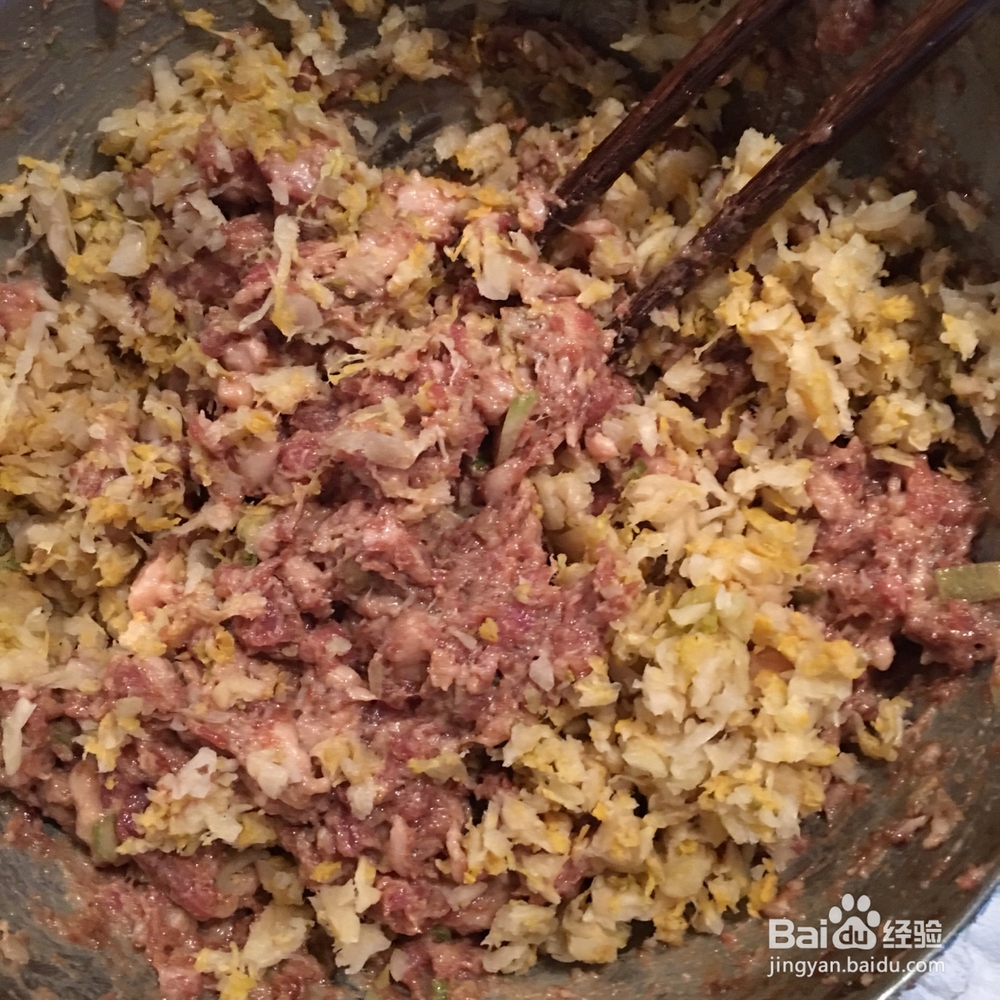 心心念念的东北酸菜猪肉馅饼