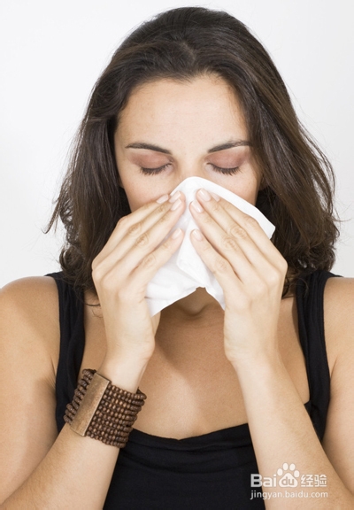 四部位最忌秋冻:冻脖子易感冒 冻膝盖寒入身