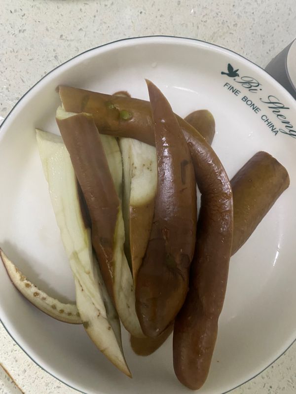 青椒茄子凉拌菜