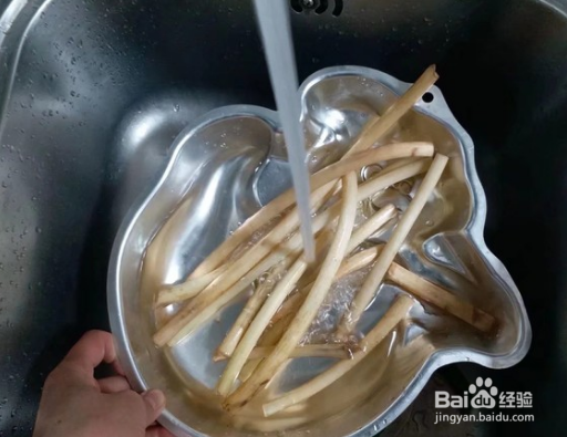 酸脆藕心菜的做法