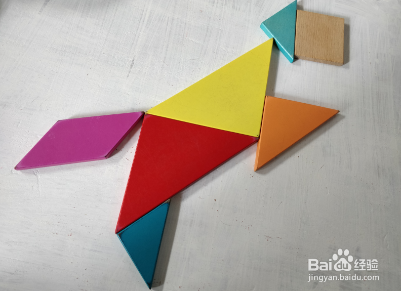 用七巧板怎样拼一只兴奋跳跃的狗?