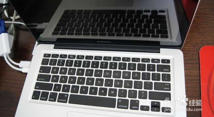 如何调整电脑屏幕亮度