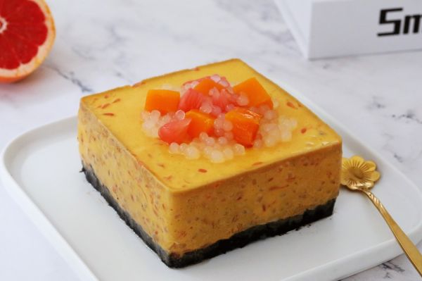 杨枝甘露慕斯蛋糕