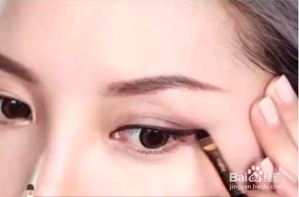 怎么简单化妆?为什么要化妆?化妆需要什么工具