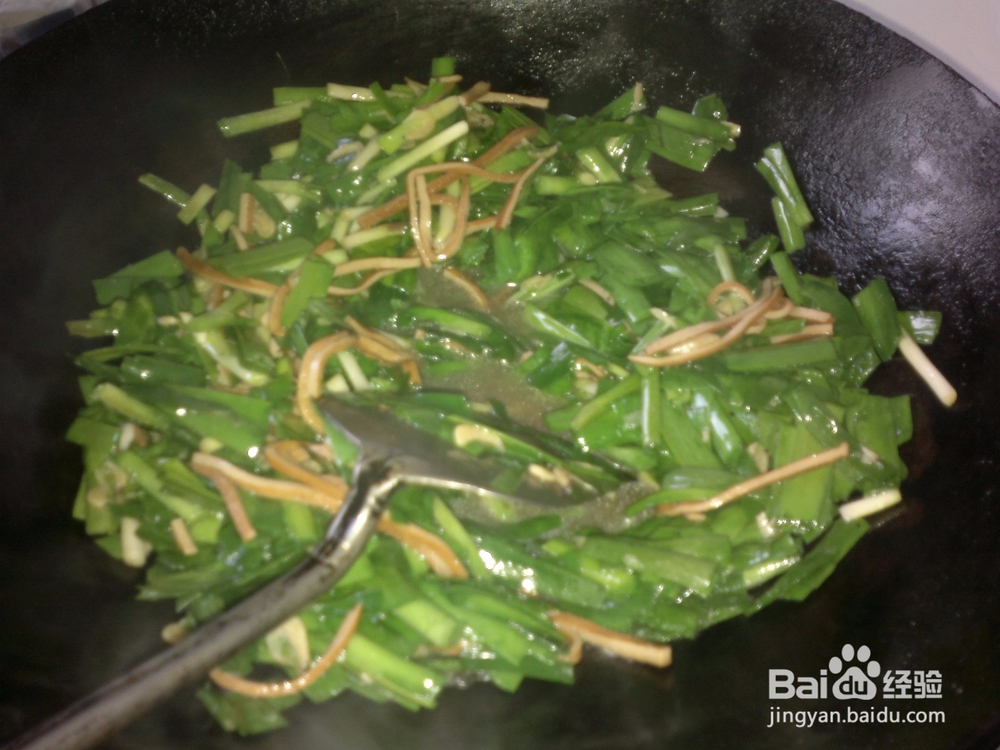 虾皮韭菜炒干丝的做法