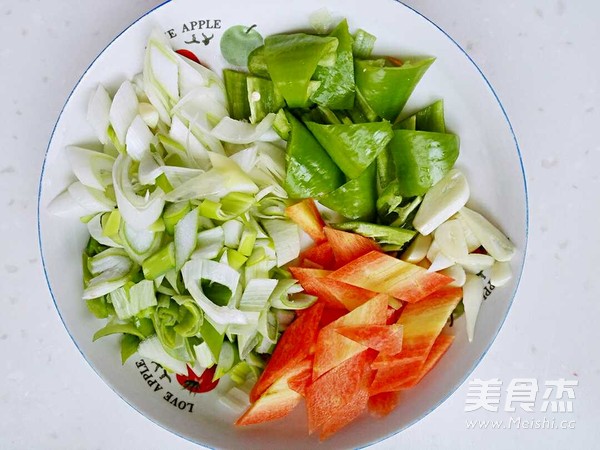熟肉片烩花菜