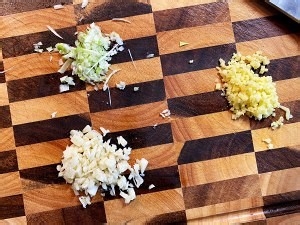 鸡肉版鱼香肉丝怎么做