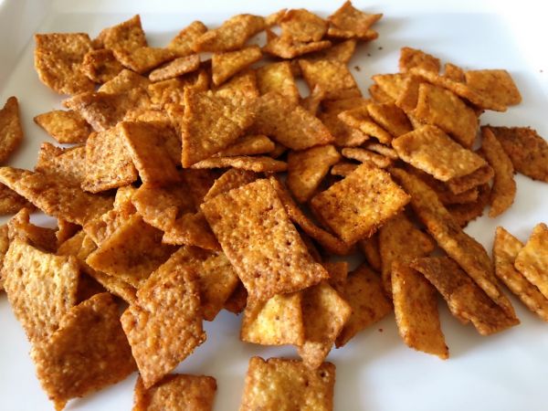 人气零食小米锅巴