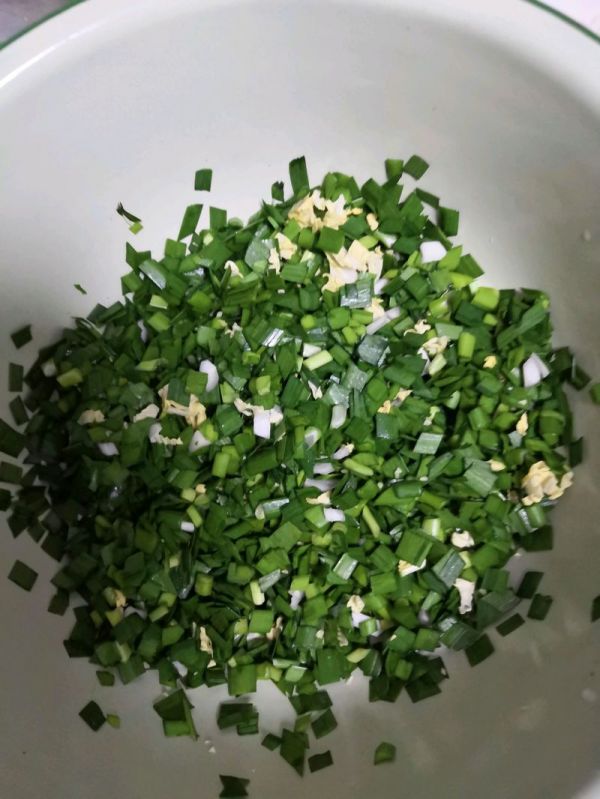 韭菜鸡蛋素馅包