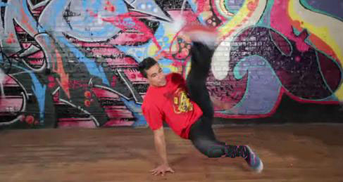 学跳breaking的旋转动作