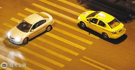 开车掉头正确的操作方法