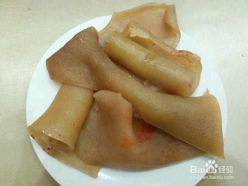 大蒜辣椒蒸猪皮