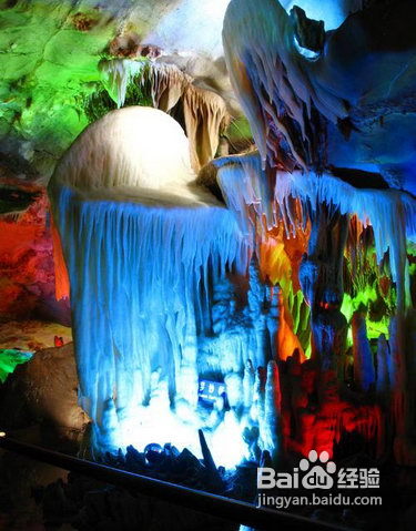 夏天旅游的好地方石台牯牛降2日游