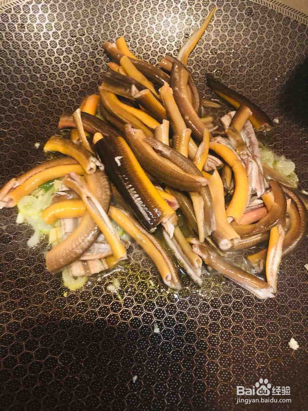 美味的响油鳝丝