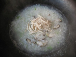 粥类系列之-香菇鸡肉粥