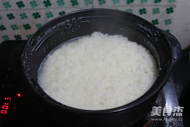 腊味双拼煲仔饭