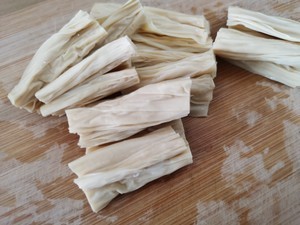 冬瓜排骨养生汤的做法