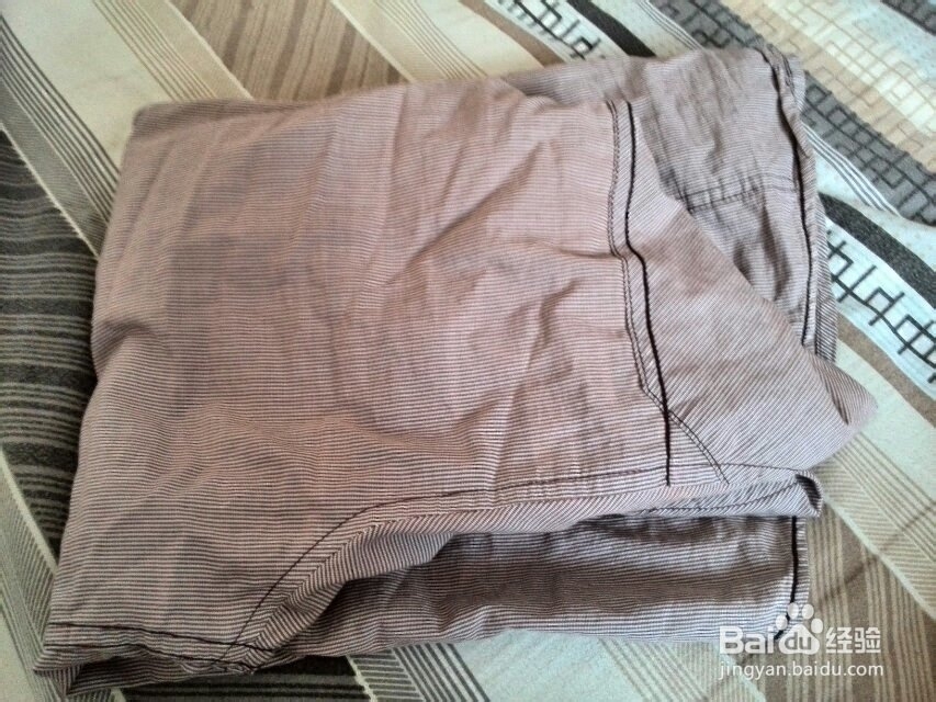如何简单折叠衬衫
