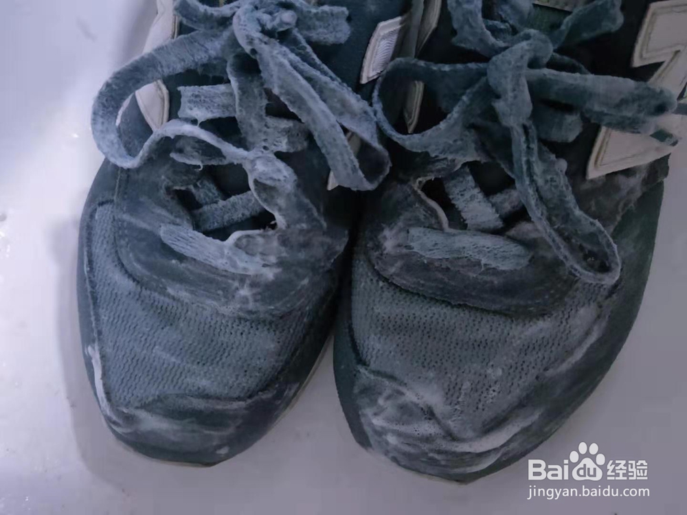 磨毛鞋面脏了怎么清洗