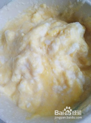 怎么用电饭煲做蛋糕饼？