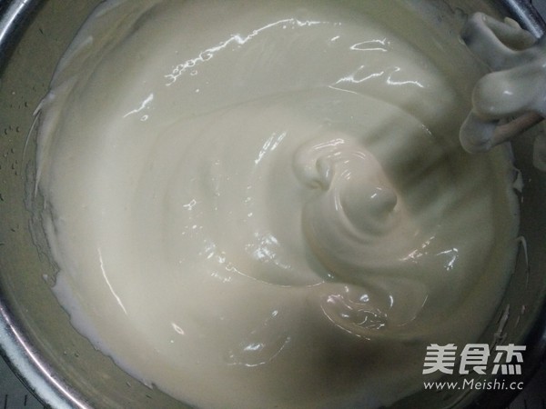 草莓奶油蛋糕杯
